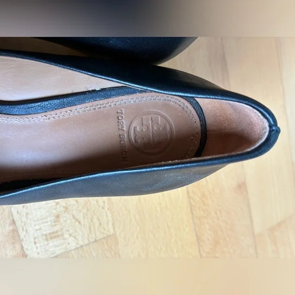 Tory Burch Caterina Pump Black Nappa Leather Heels with Gold Hardware Accent - Picture 7 of 9